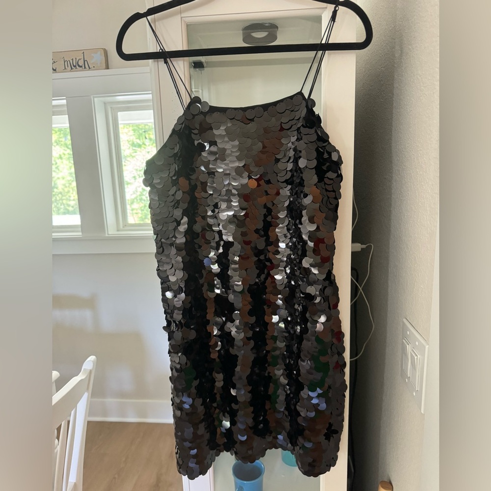 Banana republic disc sequin dress black small70s theme